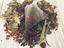 Load image into Gallery viewer, AQUARIUS: Raspberry, Pomegranate, Peony White Tea…
